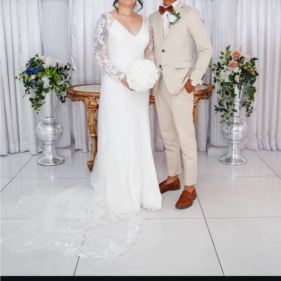 Azazie MISTIE Diamond White Mermaid V-Neck Sequins Crepe wedding Dress - Picture 12 of 12